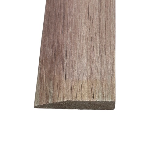 H/W chamfered architrave